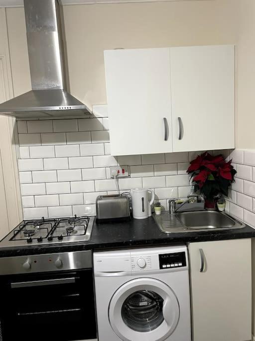Apartment Peaceful Flat In Heart Of *